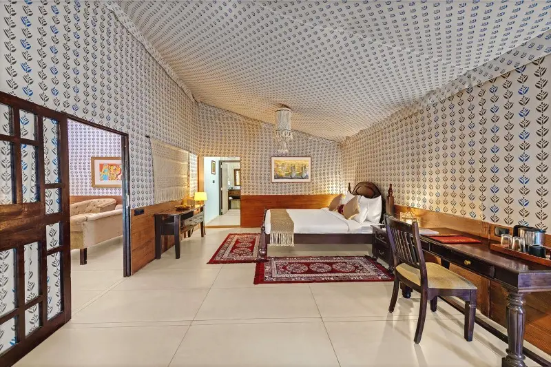 <span   style="color:#ffffff;">Presidential Villa 2</span>