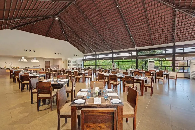 <span   style="color:#ffffff;">Dining Area</span>