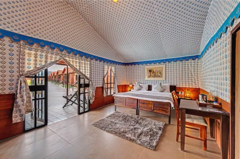 <span   style="color:#ffffff;">Premium Cottage</span>