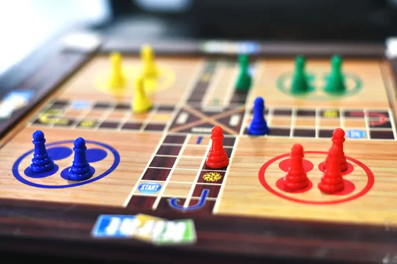 <span   style="color:#ffffff;">Ludo Game</span>