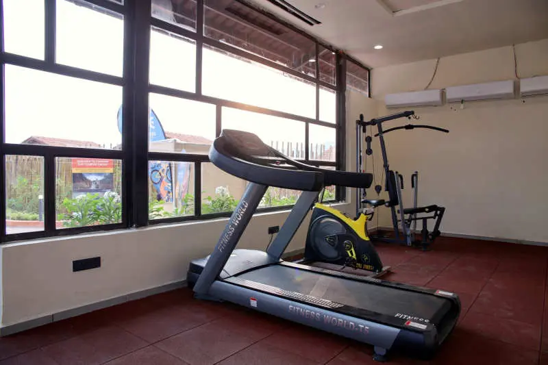 <span   style="color:#ffffff;">Gym</span>
