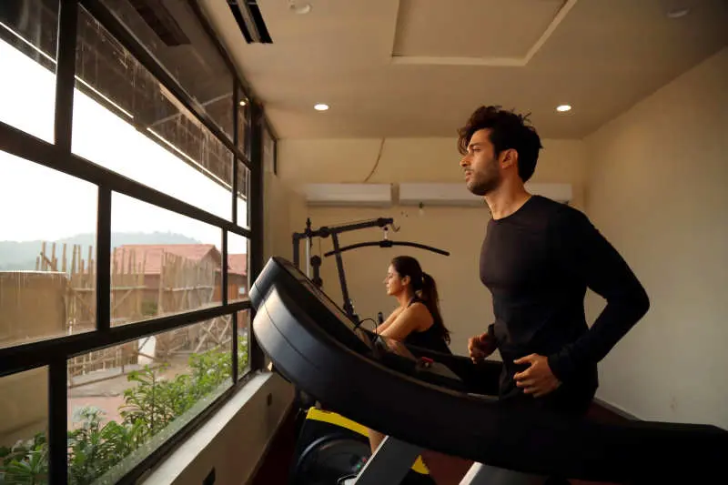 <span   style="color:#ffffff;">Gym</span>