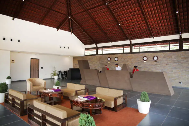 <span   style="color:#ffffff;">Reception Royal Cottage 1</span>