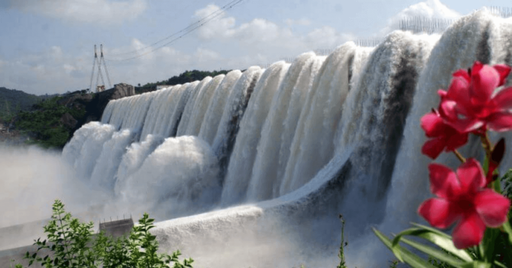 Behold the tallest statue – the Statue of Unity
