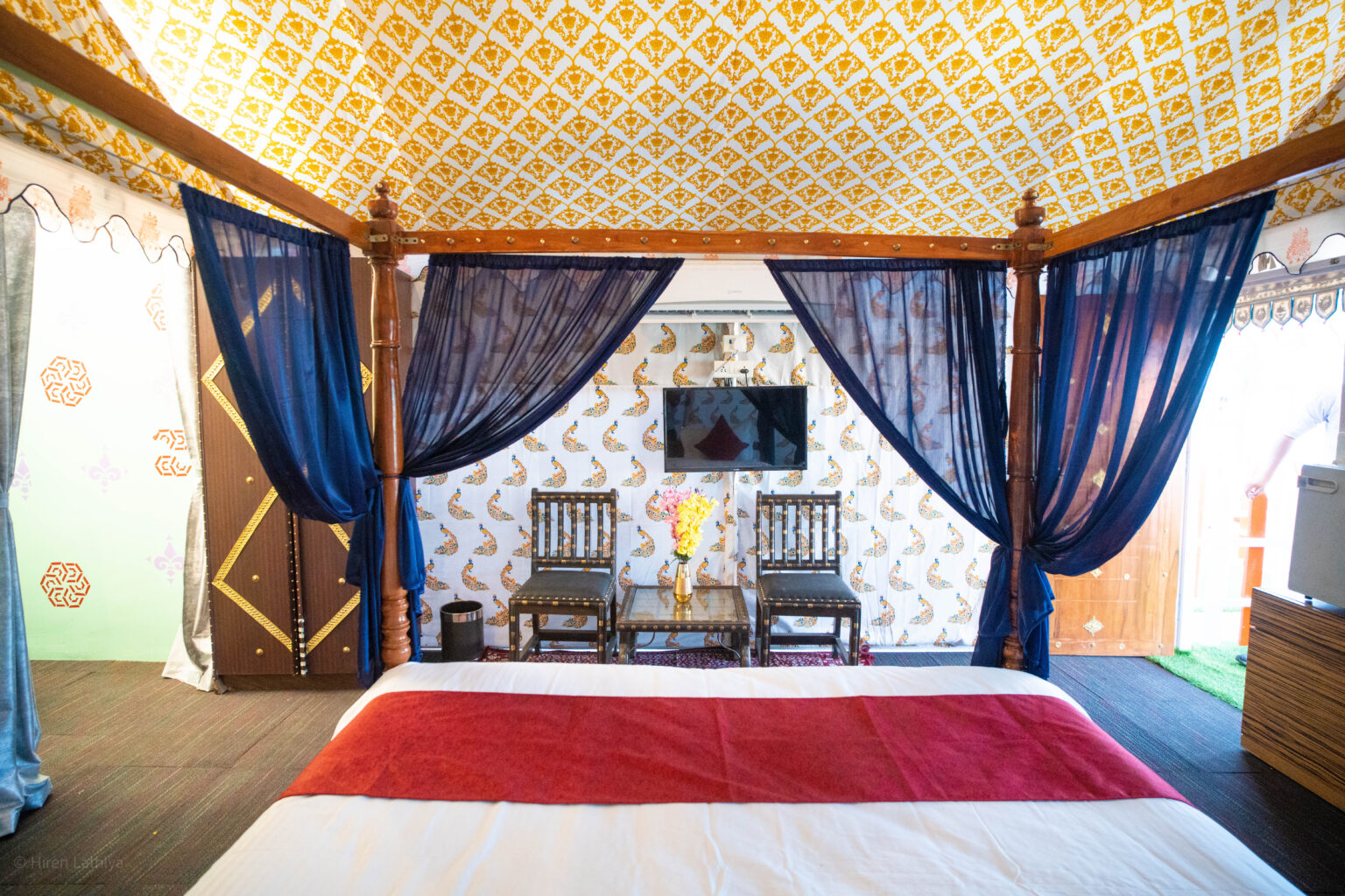<span  class="uc_style_uc_tiles_grid_image_elementor_uc_items_attribute_title" style="color:#ffffff;">The Royal Heritage Tent Resort</span>