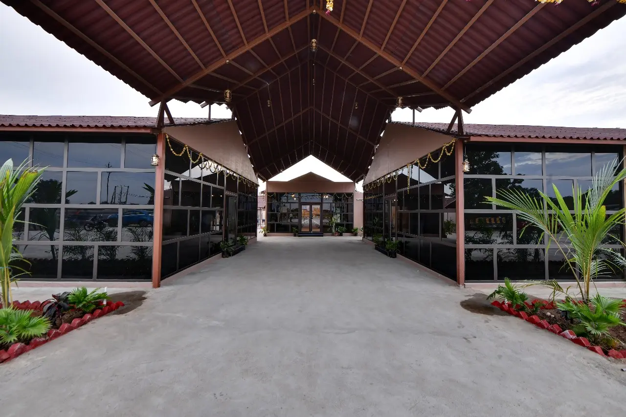 <span   style="color:#ffffff;">Soil to Soul Resort</span>