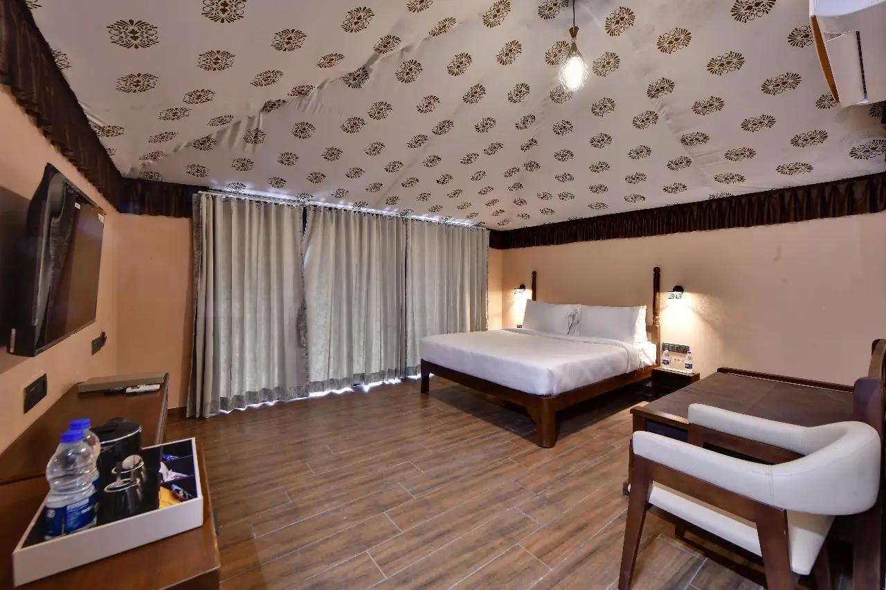 <span   style="color:#ffffff;">Soil to Soul Resort Ektanagar</span>