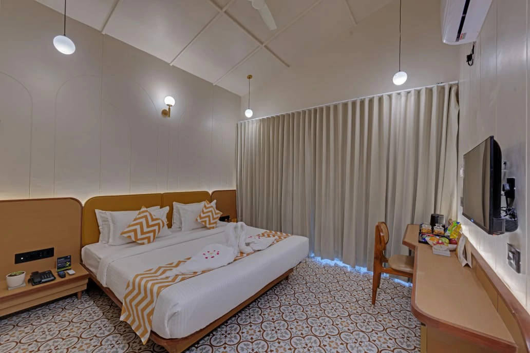 <span  class="uc_style_uc_tiles_grid_image_elementor_uc_items_attribute_title" style="color:#ffffff;">Villa (17)</span>
